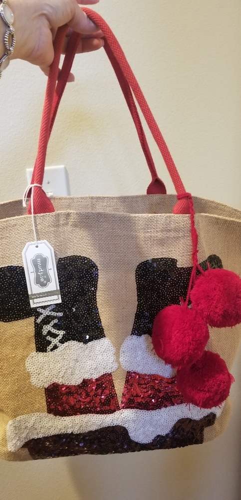 BNWT Seasonal tote Mudpie